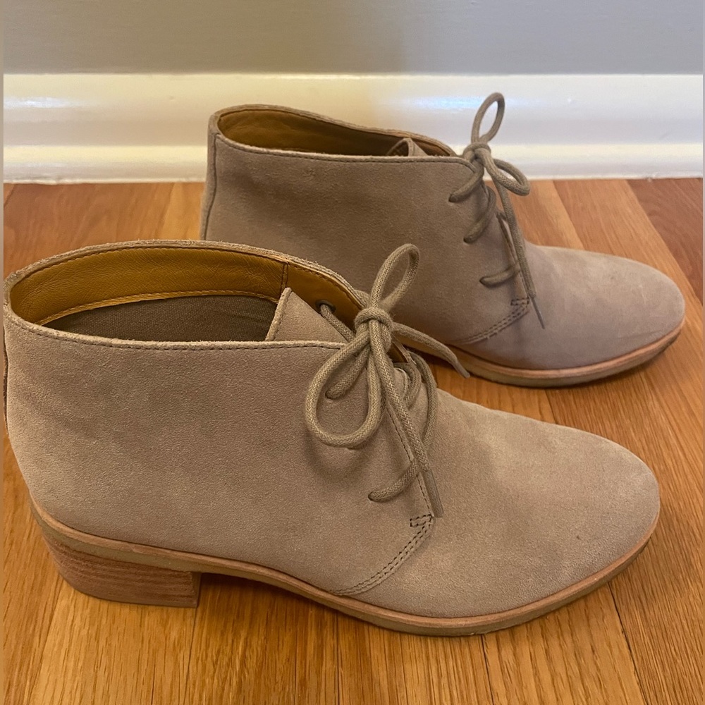 Clarks Suede Leather Lace Up Ankle Boots Size 8